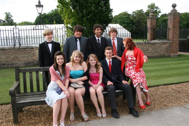 618x404 pixels (72K)